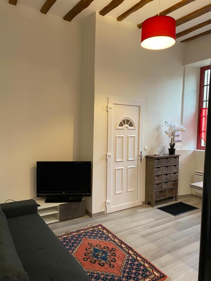 Le Gite De Lancelot Avec Balneo City Center ซ็องส์ ภายนอก รูปภาพ